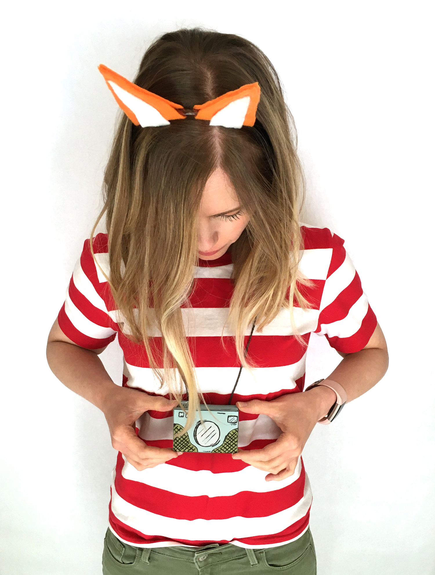 easy last minute halloween costume, book character costume idea, fox costume, fitz the fox, camera and fox ears